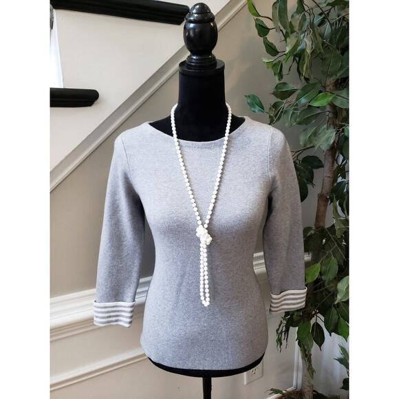 Women's Tahari Gray Knit Top 3/4 Sleeve Pullover Sweater Striped Cuff Small - Picture 1 of 10